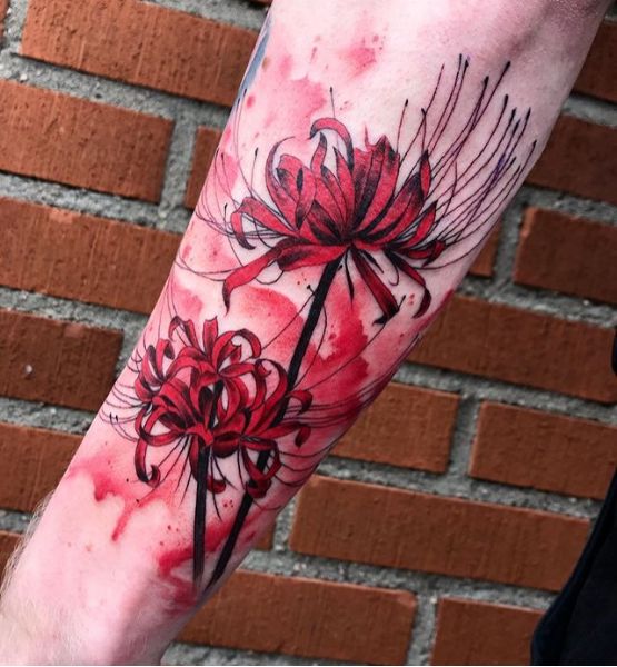 Hình xăm tattoo hoa bỉ ngạn đẹp nhất ở tay cho nam