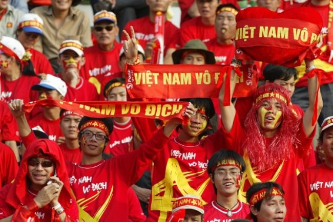 Băng rôn cổ vũ đội tuyển bóng đá Việt Nam vô địch