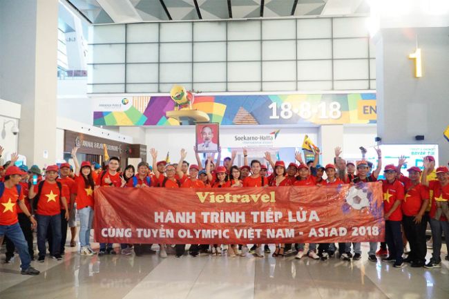 Băng rôn cổ vũ bóng đá truyền lửa cho đội tuyển OLYMPIC Việt Nam