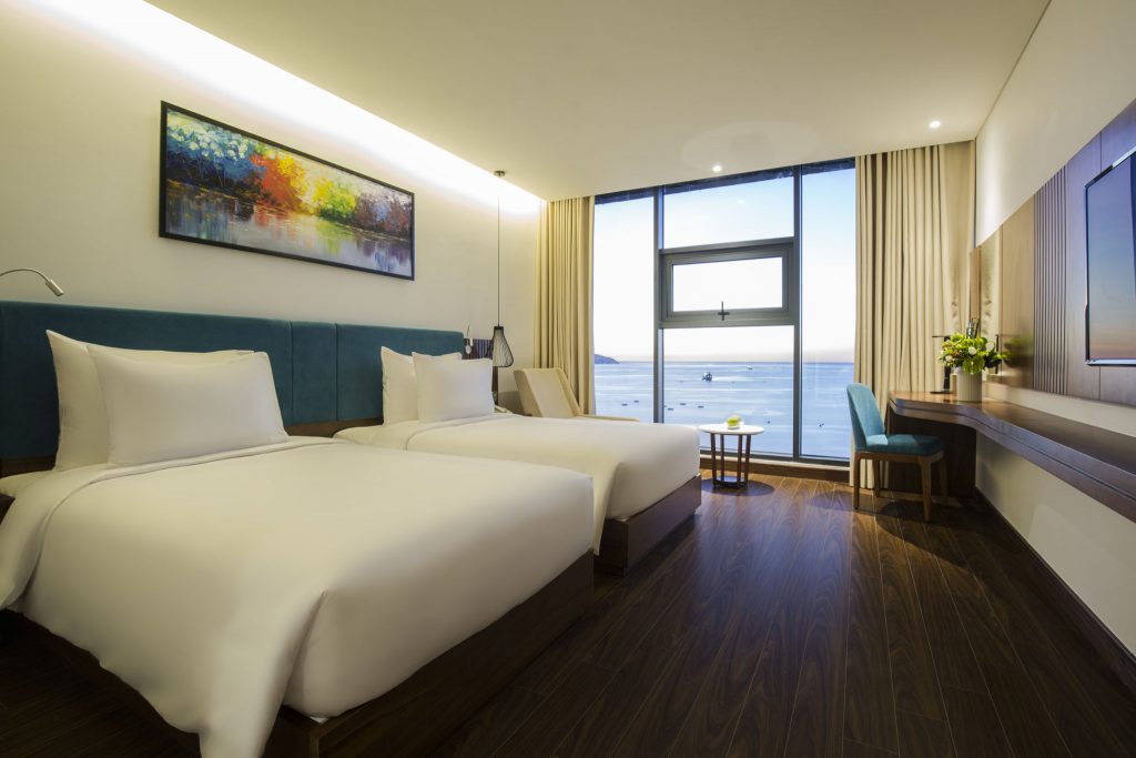 Top 10 khách sạn gần biển tốt nhất tại Đà Nẵng