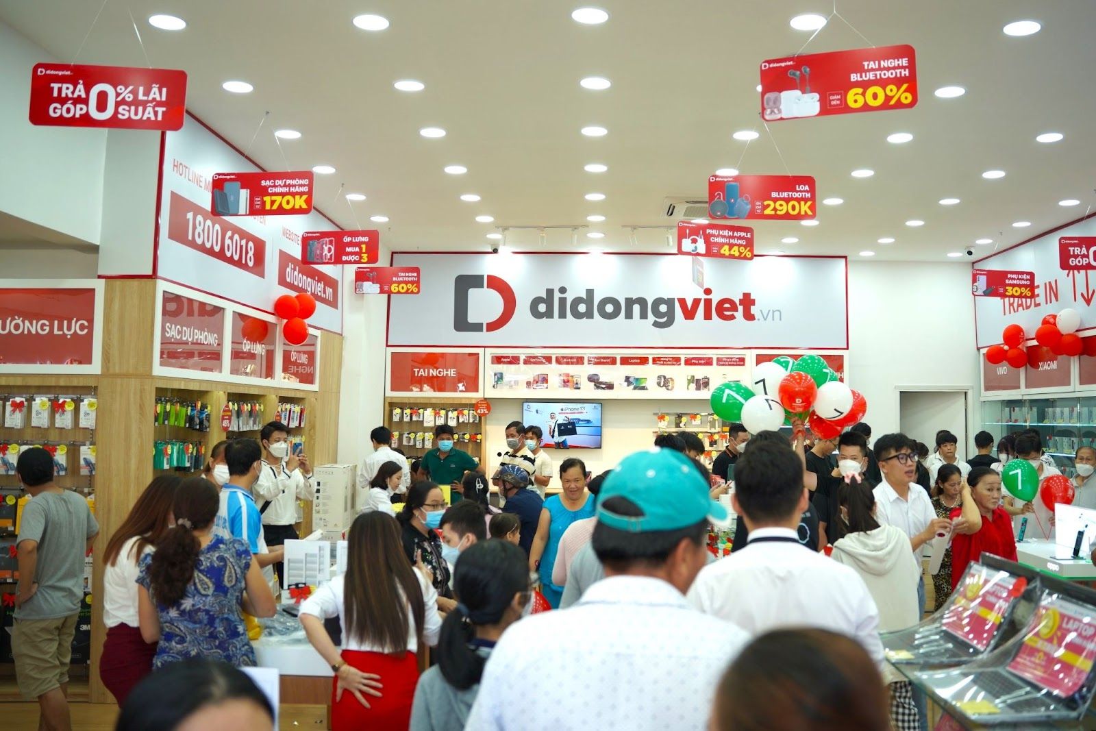 Di Động Việt giảm giá smartphone hơn 8 triệu